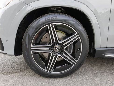 Certified 2025 Mercedes-Benz GLE 580 4MATIC image 5