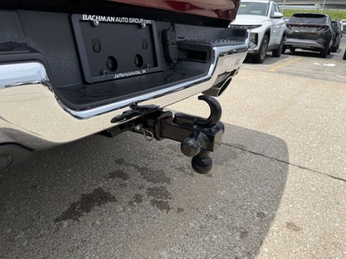 Used 2019 RAM 1500 Laramie RWD image 12