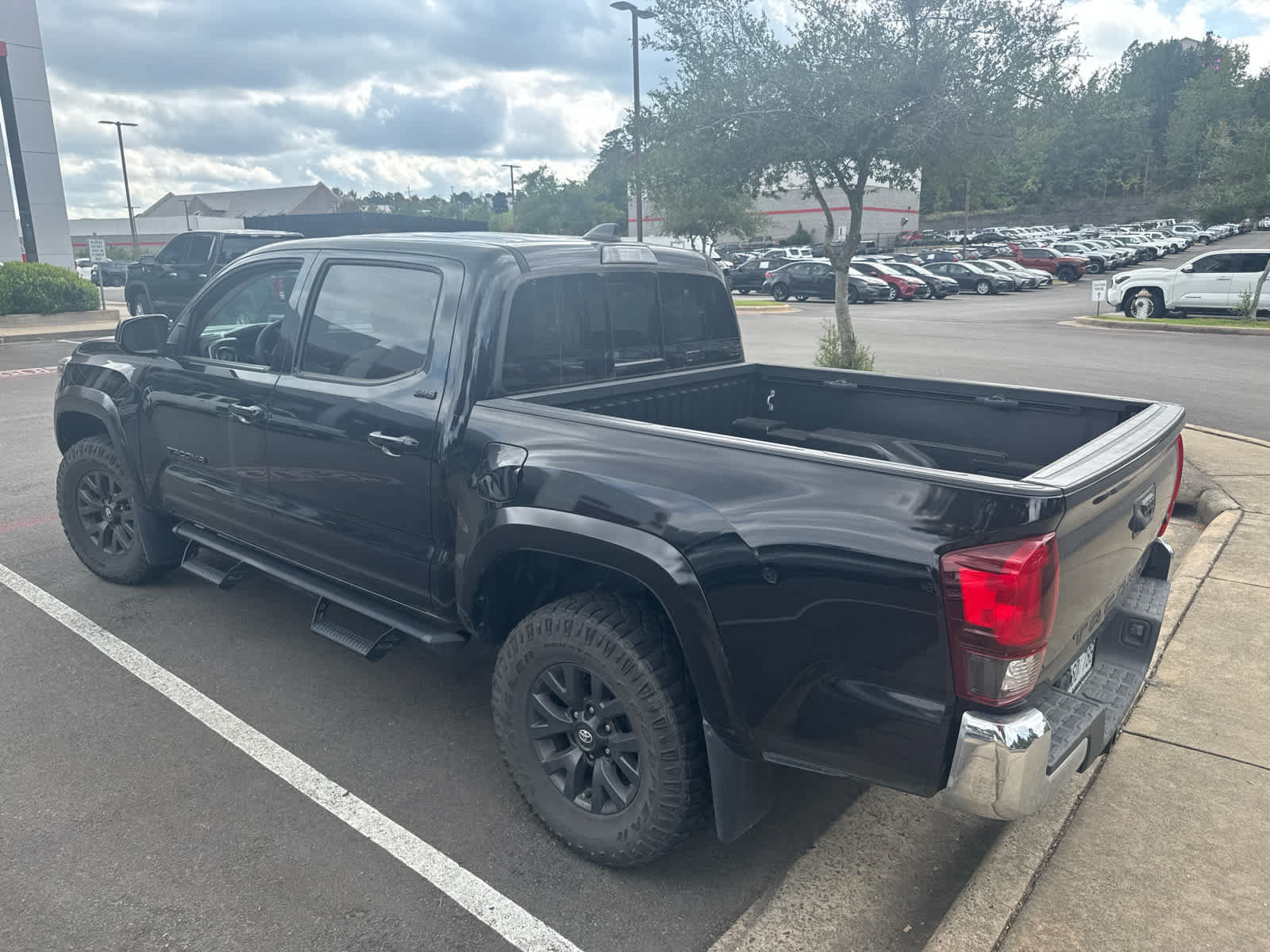 Used 2023 Toyota Tacoma SR5 RWD image 3