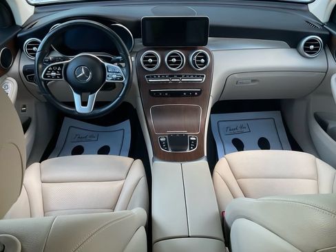 Used 2022 Mercedes-Benz GLC 300 4MATIC image 16