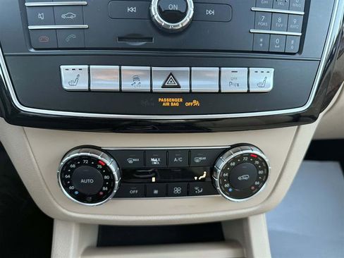 Used 2016 Mercedes-Benz GLE 350 4MATIC w/ Premium Package image 24