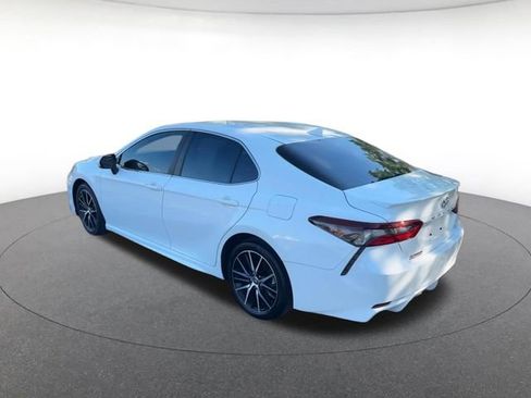 Used 2023 Toyota Camry SE FWD image 12