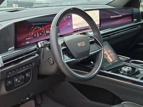 Used 2025 Cadillac Escalade Sport w/ Touring Package AWD/4WD image 9