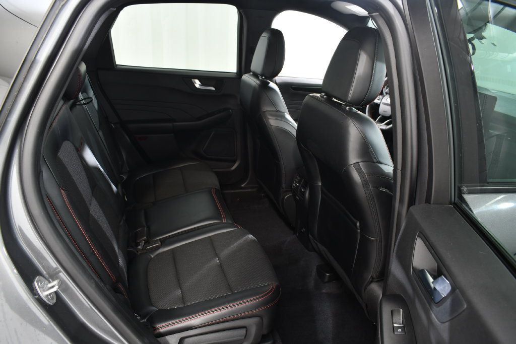 Used 2023 Ford Escape ST-Line w/ Tech Pack #1 AWD/4WD image 19