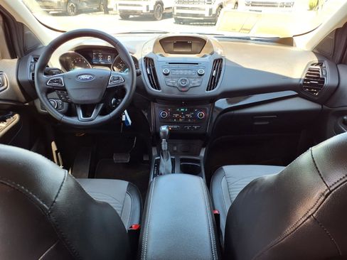 Used 2018 Ford Escape SE w/ SE Sport Appearance Package FWD image 18