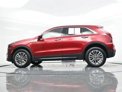 Used 2025 Cadillac XT4 Premium Luxury image 47