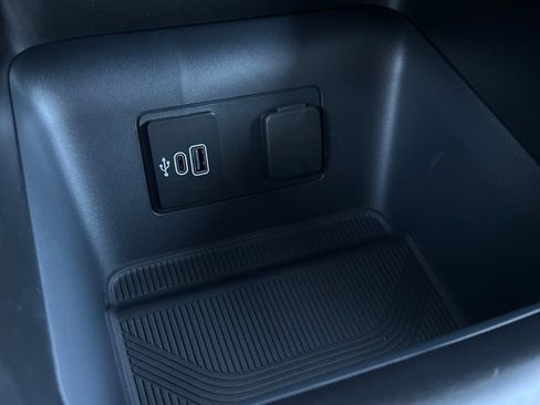 New 2026 Ford Explorer Active w/ Active Comfort Package RWD image 29