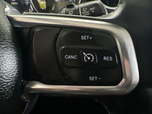 Used 2022 Jeep Wrangler Unlimited Sahara AWD/4WD image 62