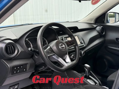 Used 2022 Nissan Kicks S FWD image 10