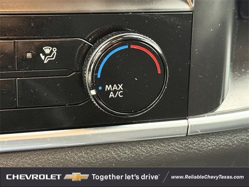 Used 2023 Nissan Rogue S image 26