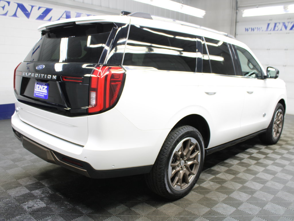 Used 2025 Ford Expedition King Ranch AWD/4WD image 6
