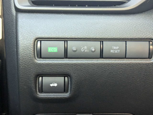 Used 2025 Nissan Sentra S FWD image 22