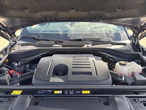 New 2026 Land Rover Range Rover SE image 23