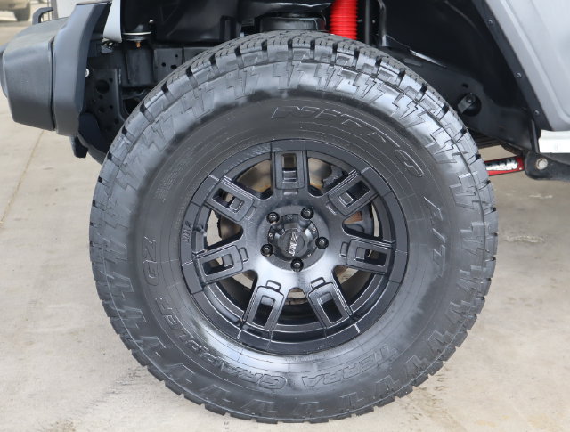 Used 2021 Jeep Gladiator Sport w/ Trailer Tow Package AWD/4WD image 11