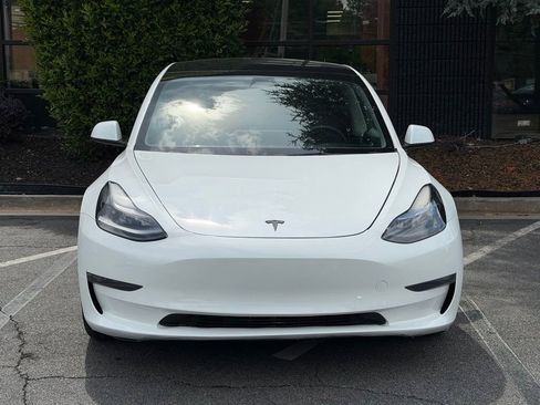 Used 2022 Tesla Model 3 Long Range AWD/4WD image 3