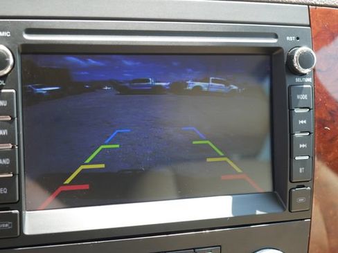 Used 2011 Chevrolet Suburban LTZ AWD/4WD image 5