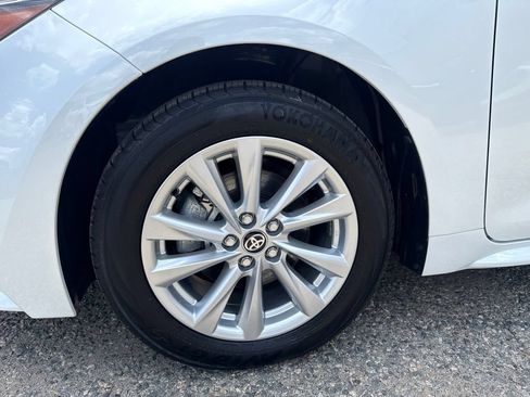 Used 2023 Toyota Corolla LE w/ LE Premium Package FWD image 10