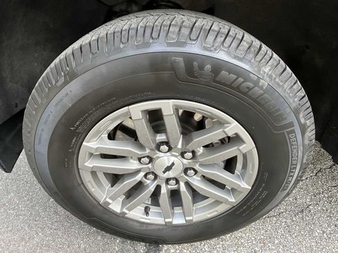 Certified 2023 Chevrolet Colorado LT w/ LT Convenience Package II image 32