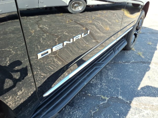 New 2026 GMC Yukon Denali w/ Advanced Technology Package AWD/4WD image 17
