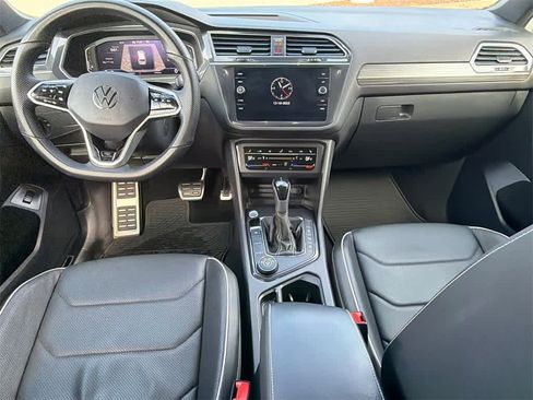 Used 2022 Volkswagen Tiguan SEL R-Line image 19