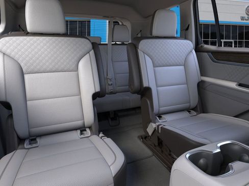 New 2026 GMC Acadia Denali w/ Super Cruise Package FWD image 41