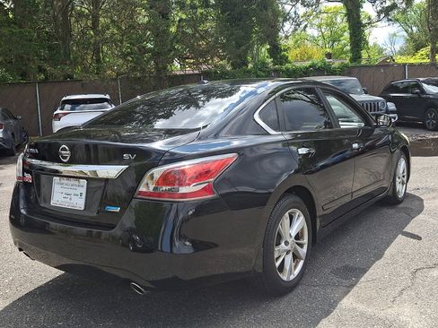Used 2014 Nissan Altima 2.5 SV w/ Convenience Package FWD image 5
