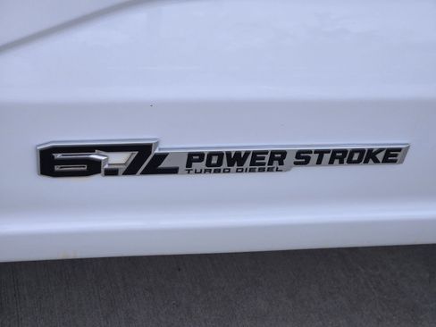 Used 2024 Ford F250 Lariat image 11