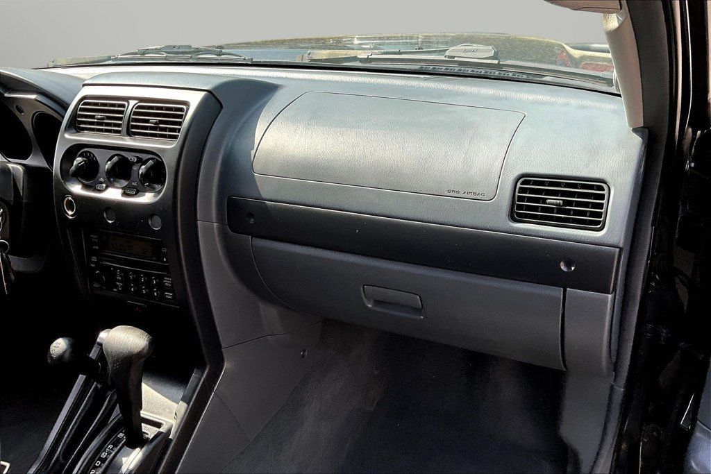 Used 2002 Nissan Xterra 4WD S/C image 23