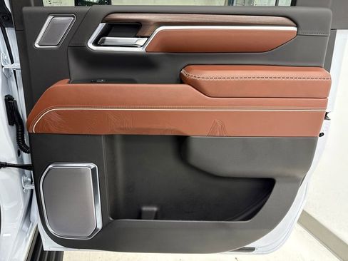 New 2026 GMC Sierra 2500 Denali Ultimate image 11