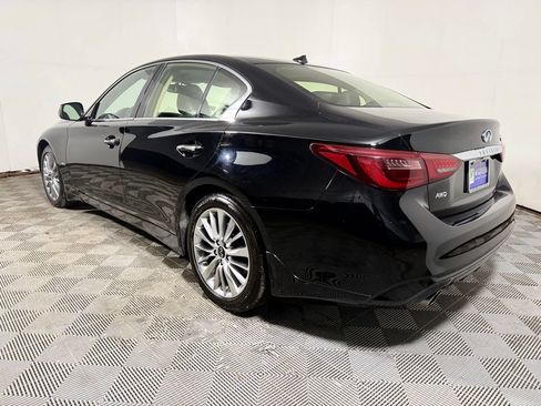 Used 2019 INFINITI Q50 Luxe w/ Essential Package (3.0T Luxe) AWD/4WD image 4
