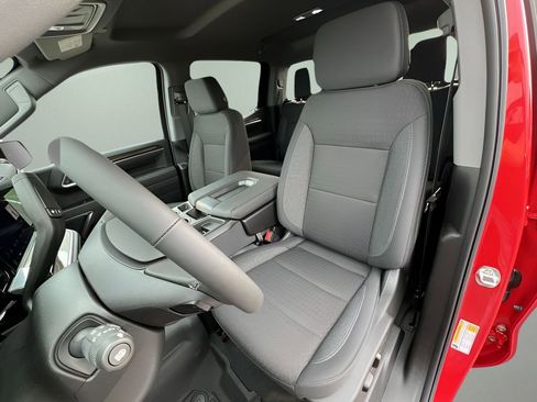 New 2026 Chevrolet Silverado 1500 LT image 19