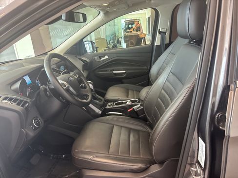 Used 2016 Ford Escape Titanium w/ Equipment Group 301A AWD/4WD image 12