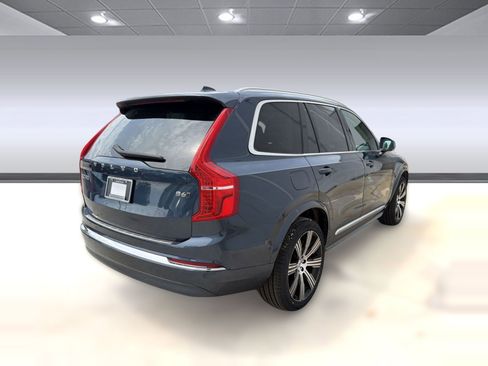 Used 2023 Volvo XC90 B6 Ultimate w/ Protection Package Premier AWD/4WD image 9