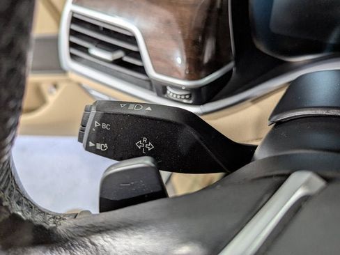 Used 2020 BMW 740i w/ Cold Weather Package image 21