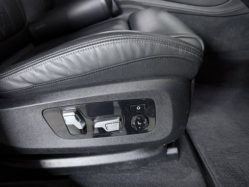 Used 2020 BMW X6 M50i w/ Executive Package image 30