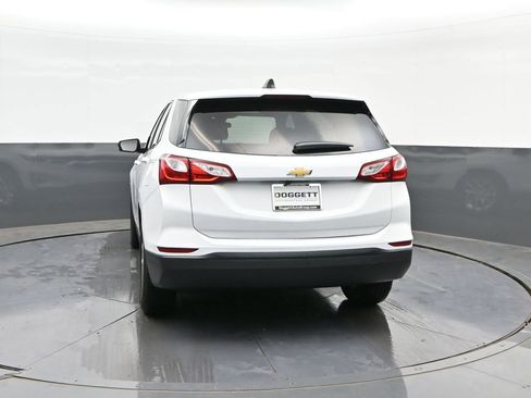 Used 2021 Chevrolet Equinox LS w/ LS Convenience Package FWD image 8