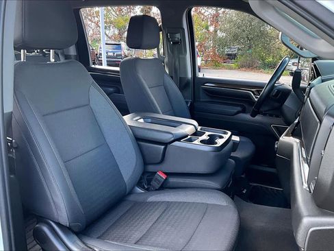 Used 2024 Chevrolet Silverado 2500 LT image 9