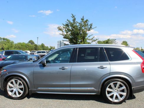 Used 2017 Volvo XC90 T6 Inscription w/ Vision Package AWD/4WD image 3