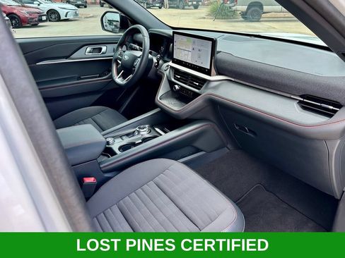 Used 2025 Ford Explorer ST-Line w/ Premium Package RWD image 35