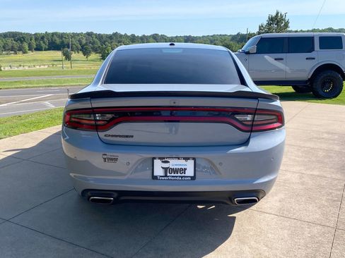 Used 2022 Dodge Charger SXT w/ Blacktop Package RWD image 5