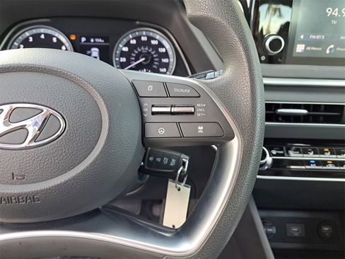 Used 2023 Hyundai Sonata SE image 20