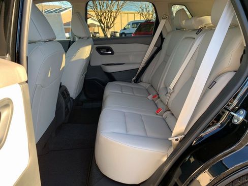 New 2026 Nissan Rogue SV image 18