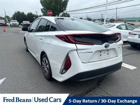 Used 2021 Toyota Prius Prime XLE FWD image 16