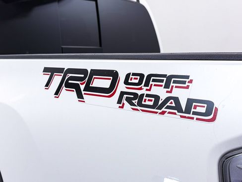 Used 2021 Toyota Tacoma TRD Off-Road w/ Technology Package RWD image 2