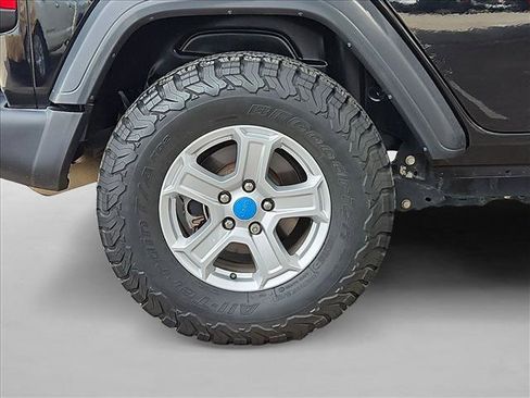 Used 2018 Jeep Wrangler Unlimited Sport S AWD/4WD image 21