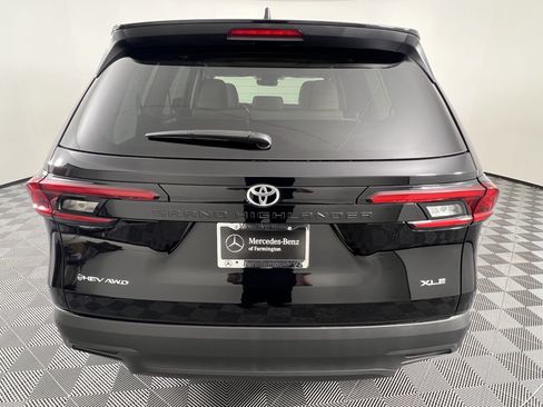 Used 2025 Toyota Grand Highlander AWD Hybrid image 11