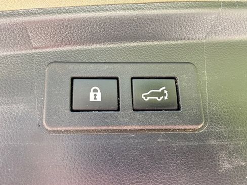 Used 2021 Subaru Outback Premium AWD/4WD image 16