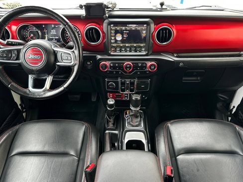 Used 2021 Jeep Gladiator Rubicon AWD/4WD image 16