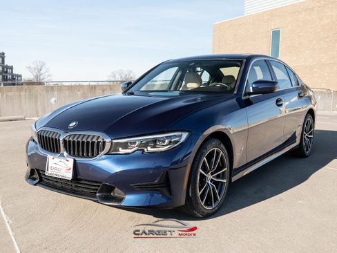 Used 2019 BMW 330i xDrive Sedan w/ Convenience Package image 3