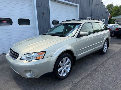 Used 2006 Subaru Outback 2.5i Limited AWD/4WD image 1
